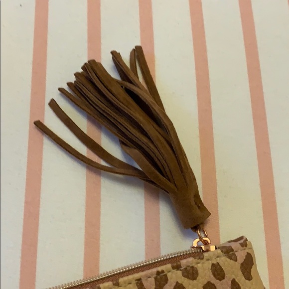 Cheetah print Ipsy makeup bag - Picture 2 of 5